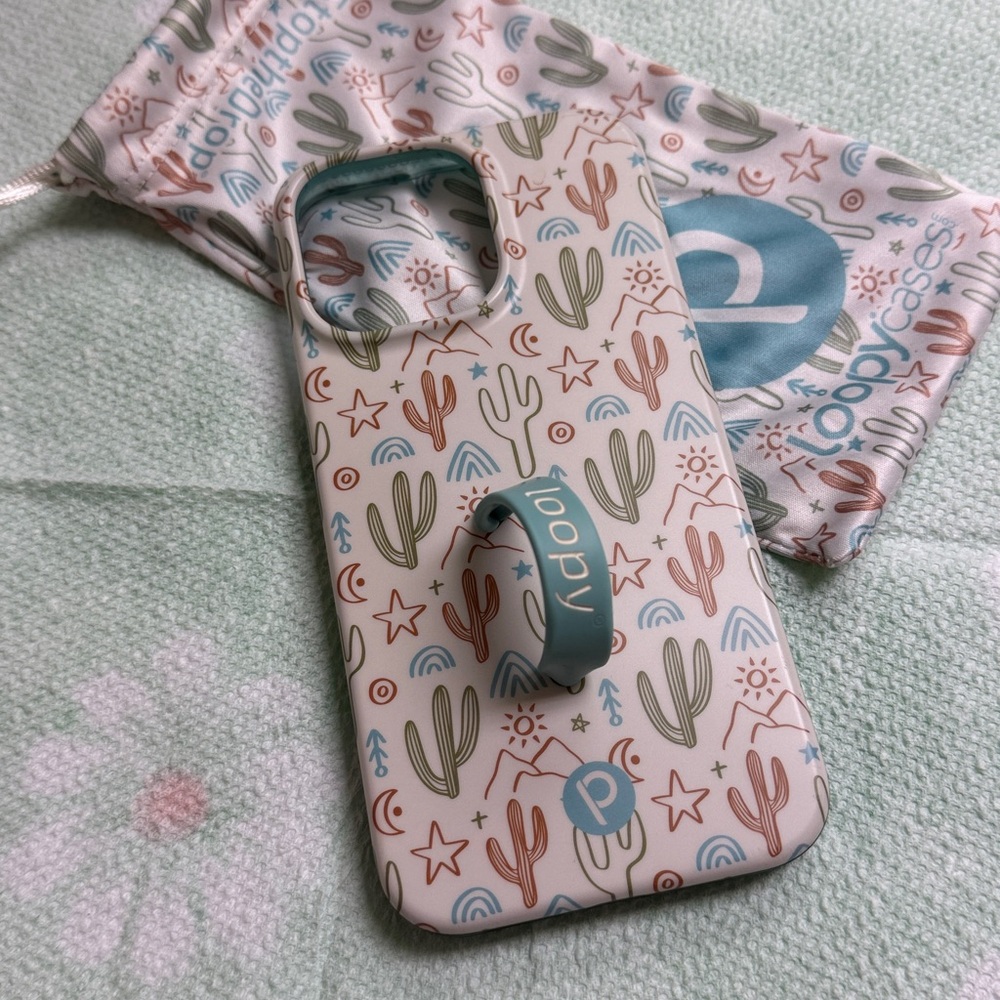 Loopy 14 Pro Max. Cactus Pattern Phone Case with bag